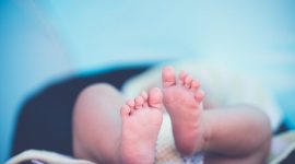 Ayah Jual Anak Kandung Berusia 11 Bulan dengan Harga Rp15 Juta Lewat Media Sosial Facebook. (Pixabay.com/b5zero)