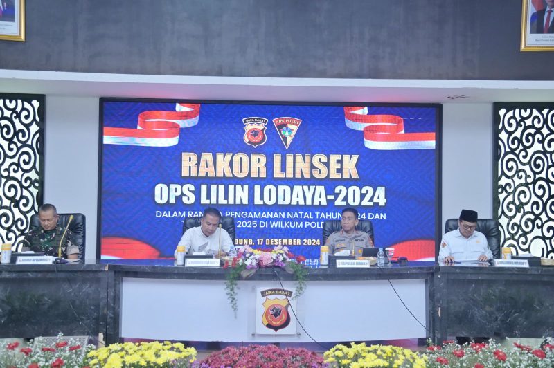 Pastikan kelancaran dan keamanan perayaan Natal 2024 dan Tahun Baru 2025, Kepolisian Daerah Jawa Barat menggelar Rapat Koordinasi Lintas Sektoral di Mapolda Jabar, Selasa 17 Desember 2024. Foto. Dok.Humas Polda Jabar