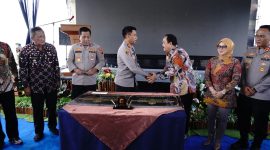 Foto. Kapolda Jabar saat meresmikan Gedung Polres Pangandaran