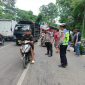 Satuan Lalulintas Polres Garut Gerak Cepat Tangani Lakalantas di Jalan Raya Tarogong Leles Garut