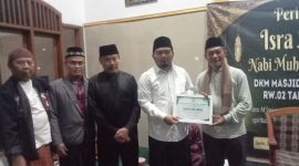 Dewan Kemakmuran Masjid (DKM) Masjid Annur Tanjungsiang Launching Produk UMKM, yang berlangsung di Mesjid An-Nur jalan raya Tanjungsiang, Kecamatan Tanjungsiang, Kabupaten Subang. 