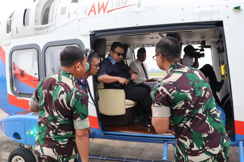 Gubernur Jabar Bersama Bupati Subang Reynaldi Bertolak ke Magelang dengan Menggunakan Helikopter Lanud Suryadarma
