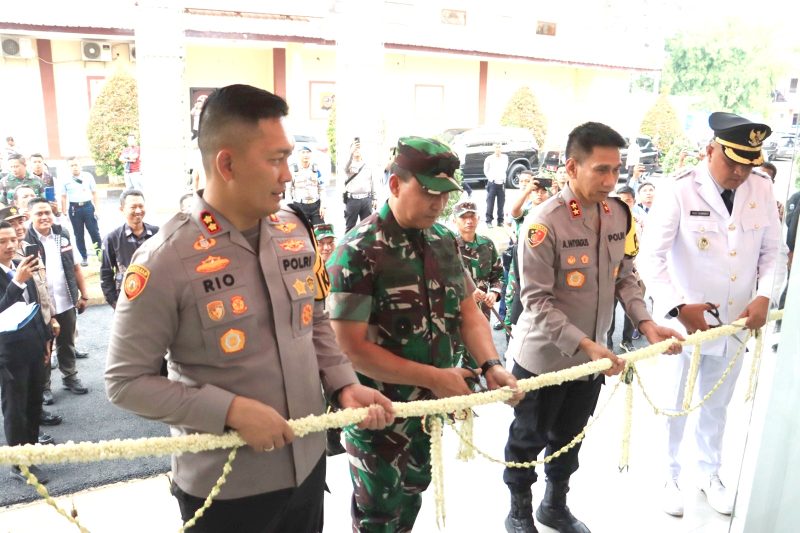 Tingkatkan Pelayanan Masyarakat, Kapolda Jabar Resmikan Gedung Pelayanan Publik serta Rusun Polres Bogor