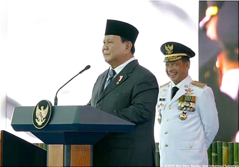 Foto. Presiden Prabowo saat melantik kepala daerah pada Kamis 20/2/2025, di halaman Istana Merdeka (Tangkapan Layar Youtube Sekretariat Presiden)