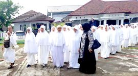 Panitia Manasik dan Pembimbing, Lakukan Simulasi Kepada Calon Jemaah Haji