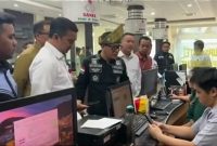 Vidio Viral! Wamenaker Immanuel Ebenezer Dicuekin Saat Sidak ke Perusahan Tour and Travel