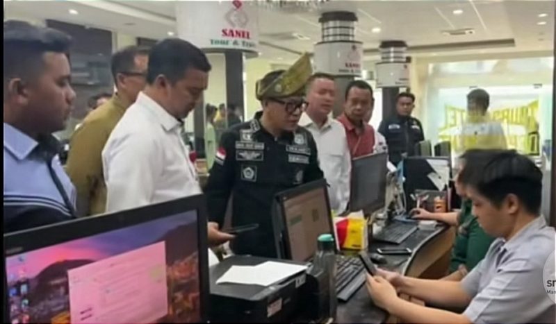 Vidio Viral! Wamenaker Immanuel Ebenezer Dicuekin Saat Sidak ke Perusahan Tour and Travel