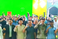 Sejumlah tokoh masyarakat Desa Cisalak memberikan apresiasi yang tinggi atas kedatangan Anggota DPRD Provinsi Jawa Barat.