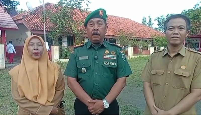 Danramil 1604 Jatibarang Berikan Materi Wawasan Kebangsaan dan Disiplin kepada Siswa SD Negeri 2 Pawidean
