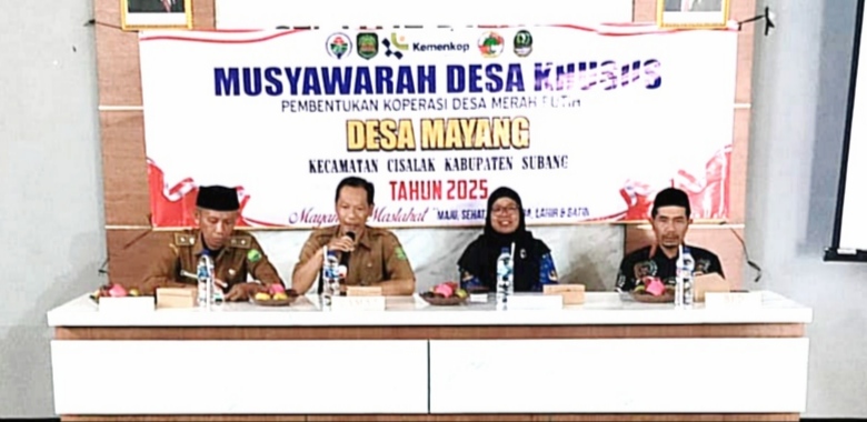Camat Cisalak melalui Kasi PMD Iwan Surehman.,SH.MN, sambutannya nya menyampaikan terima kasih kepada Pemdes Mayang yang telah memimpin proses penyeleksian hingga pembentukan Koperasi Merah Putih.