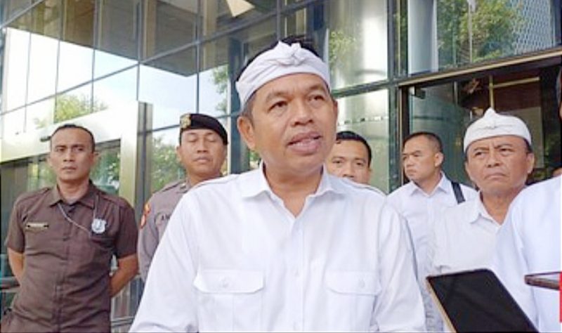 Gubernur Jawa Barat Dedi Mulyadi mendadak menyambangi Gedung Merah Putih Komisi Pemberantasan Korupsi (KPK), Jakarta Selatan. 