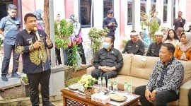 Bupati Subang, Reynaldy Putra Andita (Kang Rey), melakukan peninjauan di Puskesmas Sukarahayu untuk memastikan layanan kesehatan optimal