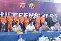 Direktorat Reserse Kriminal Umum Polda Jabar dan menetapkan 44 orang jadi tersangka.