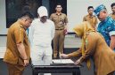 Penandatanganan tersebut dilakukan oleh Bupati Subang, Kepala Dinas Pendidikan dan Kebudayaan Kabupaten Subang, serta Komandan Lanud Suryadarma di saksikan Gubernur Jawa Barat.

