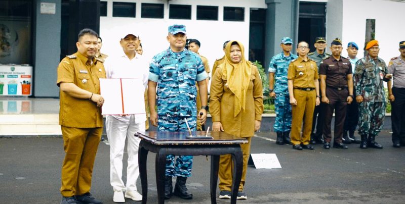 Bupati Subang menekankan bahwa pendidikan karakter harus menjadi tanggung jawab bersama antara pemerintah, keluarga, dan masyarakat, bukan hanya institusi sekolah. 