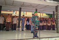 Danramil 0502/Pagaden Berikan Semangat dan Motivasi pada Siswa Baru SMKN 1 Cipunagara dalam Upacara Pembukaan MPLS