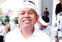 Gubernur Jawa Barat (Jabar) Dedi Mulyadi, menargetkan tahun 2027 mendatang seluruh jalan di Jabar mulus. 