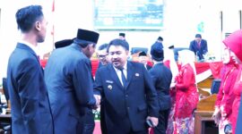 Bupati Subang Reynaldy Putra Andita memastikan tidak akan menaikkan Pajak Bumi dan Bangunan (PBB) di Kabupaten Subang