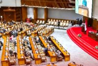 ICW meyakini DPR RI dan DPD RI mendapat sumber penghasilan lain di luar gaji dan tunjangan, dan karenanya hal itu perlu dipertanggungjawabkan.