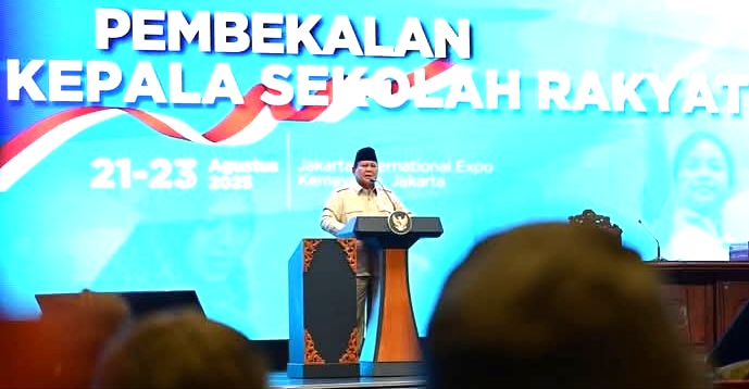Presiden Prabowo menyampaikan rasa terima kasih dan penghargaan tinggi kepada para guru dan kepala sekolah yang telah terpilih melalui proses seleksi. Foto. Dok Setpres.