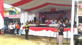 Karnaval dalam rangka memperingati Hari Ulang Tahun (HUT) Kemerdekaan Republik Indonesia ke-80 di Desa Tanjungsiang dimeriahkan oleh pelaku Usaha Mikro, Kecil, dan Menengah (UMKM) dan para pengrajin lokal. 