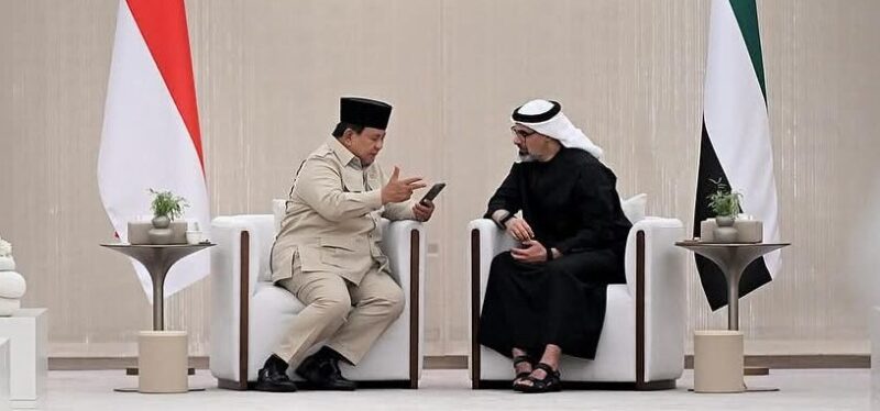 Presiden RI Prabowo Subianto melakukan kunjungan singkat ke Abu Dhabi, Persatuan Emirat Arab (PEA).
