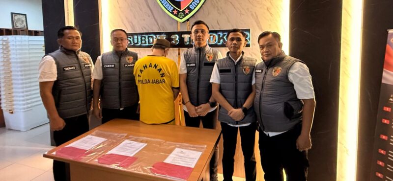 Tersangka WDH diduga menyalahgunakan kewenangannya dalam pengelolaan dana siap pakai (DSP) dari BNPB tahun anggaran 2020. Foto: Humas Polda Jabar