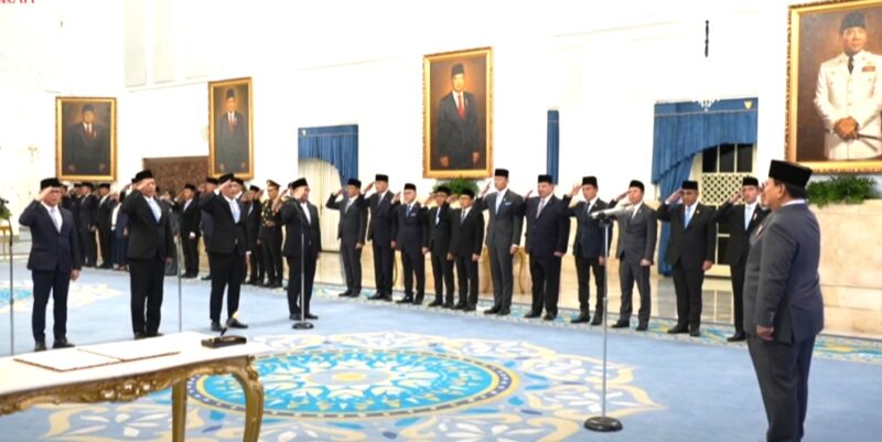 Presiden Prabowo Subianto resmi melakukan perombakan kabinet untuk kedua kalinya sejak dilantik sebagai Presiden RI. 