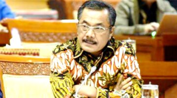 Anggota Komisi III DPR-RI, Sarifuddin Sudding, mengusulkan agar Surat Izin Mengemudi (SIM), Surat Tanda Nomor Kendaraan (STNK), dan Tanda Nomor Kendaraan Bermotor (TNKB) berlaku seumur hidup.