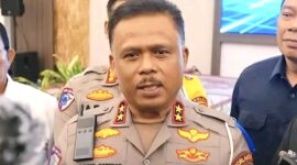 Irjen Agus menyatakan siap mencopot anggota-anggotanya di hari yang sama jika terbukti bermain-main dengan praktik tersebut.