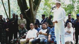 Gubernur Jawa Barat Dedi Mulyadi (KDM)menekankan pentingnya kasih sayang orang tua dalam membentuk karakter anak.