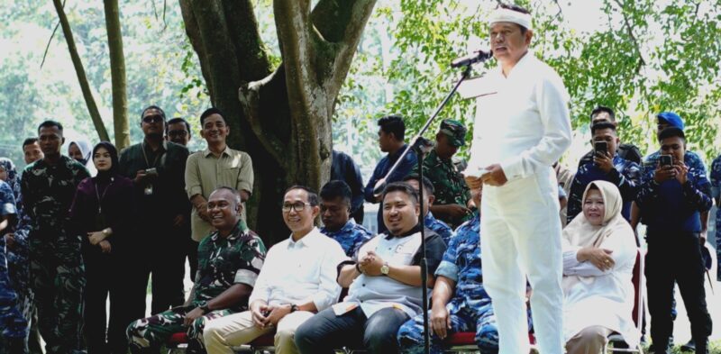 Gubernur Jawa Barat Dedi Mulyadi (KDM)menekankan pentingnya kasih sayang orang tua dalam membentuk karakter anak.