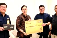 Eks Menteri Keuangan Sri Mulyani menerima uang pensiun usai tak lagi menjadi pejabat negara. (Foto: Arsip Taspen)