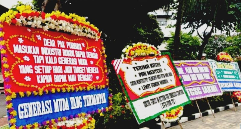 Menteri Keuangan Purbaya Yudhi Sadewa buka suara mengenai banyaknya kiriman karangan bunga pada Selasa (30/9/2025), di kantornya.