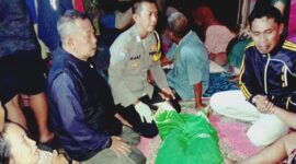 Warga Desa Talagasari, Kecamatan Kawali, Kabupaten Ciamis, dihebohkan dengan peristiwa meninggalnya seorang warga yang diduga tersengat aliran arus listrik PLN tegangan tinggi pada Sabtu, 11 Oktober 2025, malam.