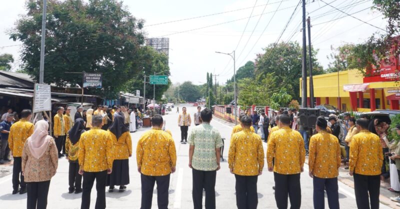 Bupati Subang, Reynaldy Putra Andita, memberhentikan 12 Aparatur Sipil Negara (ASN) di lingkungan Pemerintah Kabupaten Subang.