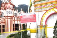 Pembongkaran objek wisata Hibisc Fantasy Puncak dan penutupan beberapa cafe serta hotel di kawasan Puncak Bogor menyebabkan ratusan pekerja kehilangan pekerjaan.