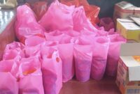 Bentuk Kepedulian PT. Delta Jaya Group Bagikan Sembako kepada 40 Warga Miskin, Dhuafa, dan Lansia di Desa Tanjungsiang. Jumat (31/10/2025).