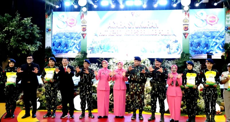 Kapolda Jawa Barat, Dr. Rudi Setiawan, S.I.K., S.H., M.H., memimpin langsung Syukuran Peringatan Hari Ulang Tahun ke-80 Korps Brimob Polri Tahun 2025.