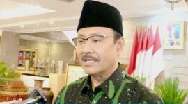 Menteri Sosial Gus Ipul Aktifkan kembali 7.200 penerima bansos yang menyalahgunakan untuk judul.