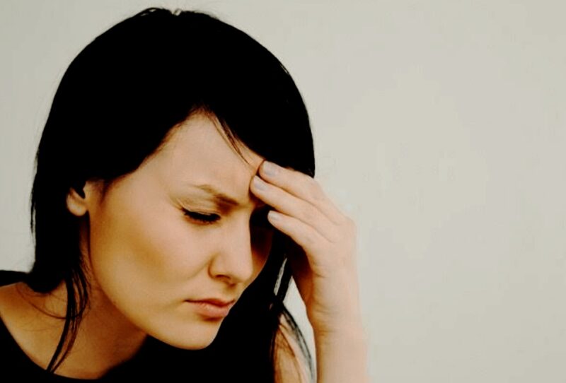 Sakit kepala tentunya hal yang sangat menggangu dan tidak menyenangkan.