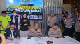 Direktorat Reserse Siber Polda Jawa Barat berhasil mengungkap dan menjerat tersangka ujaran kebencian berinisial MAFPN alias “Resbob”.