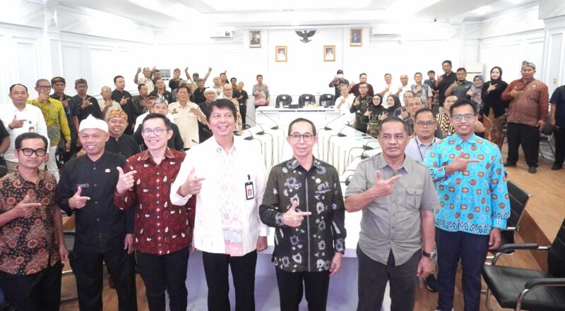 Bupati Subang, melalui Sekretaris Daerah Kabupaten Subang, H Asep Nuroni., S.Sos menyampaikan bahwa keterjangkauan layanan keuangan inklusif masih menjadi pekerjaan rumah di Kabupaten Subang dan Jawa Barat.