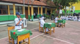 MTsN 2 Subang menggelar kegiatan kampanye calon Organisasi Siswa Intra Sekolah (OSIS) sebagai bagian dari rangkaian pemilihan pengurus OSIS periode 2026–2027. Senin (19/1/2026).
