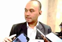 Sekretaris Jenderal HIPMI, Anggawira, menjelaskan bahwa kebijakan penarikan Rp 75 triliun dari perbankan berisiko mempersempit ruang kredit dan membuat bank semakin defensif.