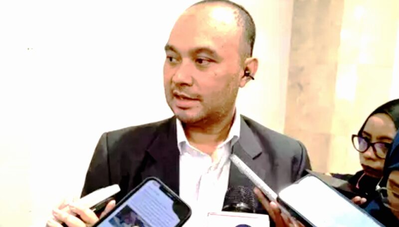 Sekretaris Jenderal HIPMI, Anggawira, menjelaskan bahwa kebijakan penarikan Rp 75 triliun dari perbankan berisiko mempersempit ruang kredit dan membuat bank semakin defensif.