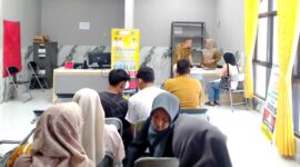 Pada hari pertama pelaksanaan, tercatat sebanyak 300 permohonan KTP yang telah di proses.