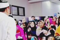 Gubernur Jawa Barat Dedi Mulyadi meninjau lokasi bencana longsor di Desa Pasirlangu, Kecamatan Cisarua, Kabupaten Bandung Barat, Sabtu (24/1/2026).