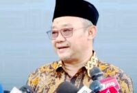 Mendikdasmen Abdul Mu'ti, mengumumkan bahwa pemerintah akan memberikan insentif kepada guru honorer sebesar Rp 400.000 per bulan. Insentif ini akan ditransfer langsung ke rekening guru honorer yang memenuhi persyaratan.
Foto. Dok.Hallo.Id