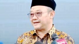 Mendikdasmen Abdul Mu'ti, mengumumkan bahwa pemerintah akan memberikan insentif kepada guru honorer sebesar Rp 400.000 per bulan. Insentif ini akan ditransfer langsung ke rekening guru honorer yang memenuhi persyaratan.
Foto. Dok.Hallo.Id